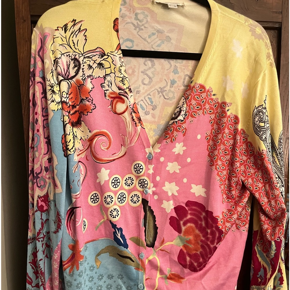 Bella Valentina cardigan size 18 (runs small)